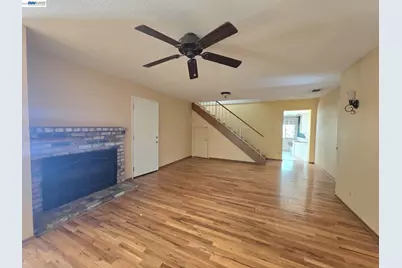 409 Avalon Way, Suisun City, CA 94585 - Photo 9