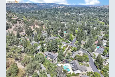 2090 Pebble Dr, Alamo, CA 94507 - Photo 9