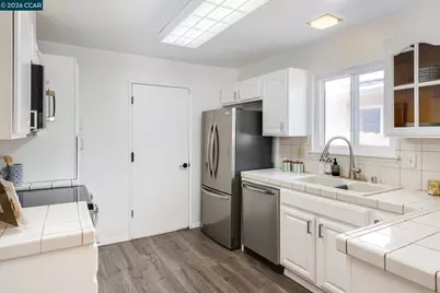 115 Olive Ct, Hercules, CA 94547 - Photo 13