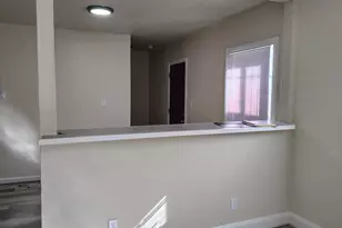 1112 82nd Ave, Oakland, CA 94621 - Photo 3