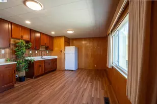 404 Bradrick Dr, San Leandro, CA 94578 - Photo 17