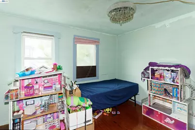 1538 16th Ave, Oakland, CA 94606 - Photo 13