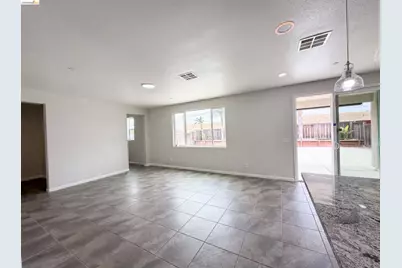 1519 Sycamore Dr, Oakley, CA 94561 - Photo 3