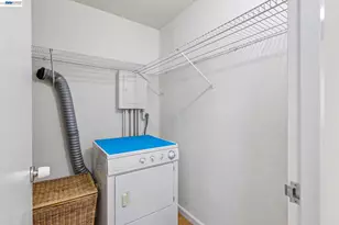 66 Cleary Ct, San Francisco, CA 94109 - Photo 19