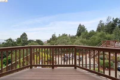 201 Crestmont, Oakland, CA 94619 - Photo 17