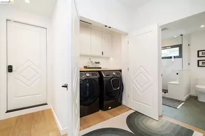 5656 Buena Vista Avenue, Oakland, CA 94618 - Photo 51