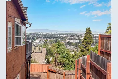 16805 President Dr, Castro Valley, CA 94578 - Photo 17