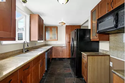 16805 President Dr, Castro Valley, CA 94578 - Photo 31