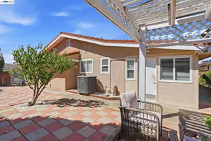 1204 Vistagrand Dr, San Leandro, CA 94577 - Photo 55