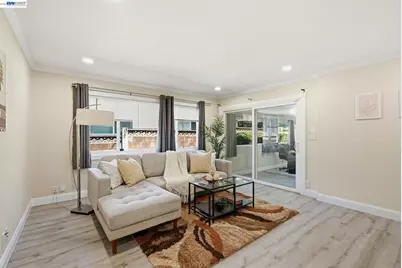 1204 Vistagrand Dr, San Leandro, CA 94577 - Photo 17