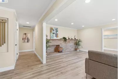1204 Vistagrand Dr, San Leandro, CA 94577 - Photo 13