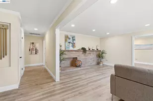 1204 Vistagrand Dr, San Leandro, CA 94577 - Photo 13