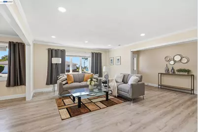 1204 Vistagrand Dr, San Leandro, CA 94577 - Photo 15