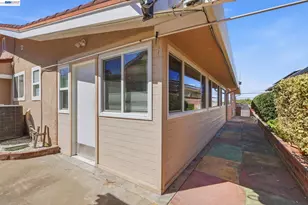 1204 Vistagrand Dr, San Leandro, CA 94577 - Photo 57