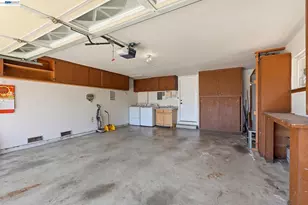 1204 Vistagrand Dr, San Leandro, CA 94577 - Photo 51