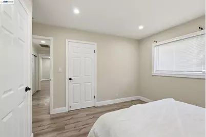 1204 Vistagrand Dr, San Leandro, CA 94577 - Photo 33