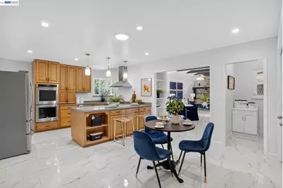 350 Elysian Fields Dr, Oakland, CA 94605 - Photo 17