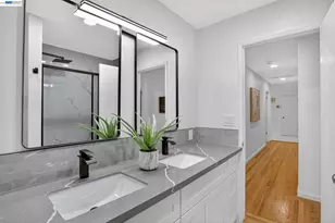 350 Elysian Fields Dr, Oakland, CA 94605 - Photo 35