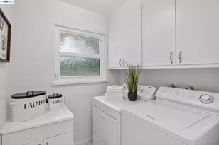 350 Elysian Fields Dr, Oakland, CA 94605 - Photo 47