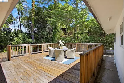 350 Elysian Fields Dr, Oakland, CA 94605 - Photo 11