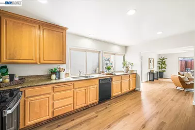 5168 Dryden Ct, Newark, CA 94560 - Photo 7