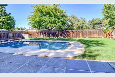 1792 Sharon Dr, Concord, CA 94519 - Photo 9