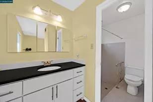 972 Tara Hills Dr, Pinole, CA 94564 - Photo 23