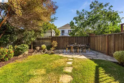 815 45th St, Oakland, CA 94608 - Photo 61
