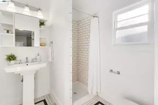 815 45th St, Oakland, CA 94608 - Photo 43
