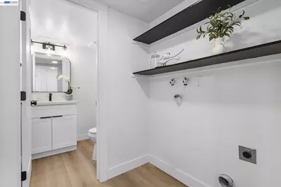 14715 Doolittle Dr, San Leandro, CA 94577 - Photo 17