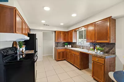 5714 Claremont Ave, Stockton, CA 95207 - Photo 13