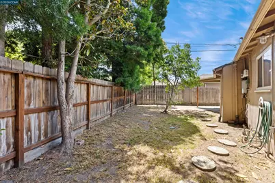 5714 Claremont Ave, Stockton, CA 95207 - Photo 47
