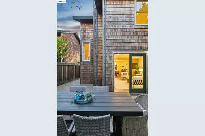 641 Centre Ct, Alameda, CA 94502 - Photo 61