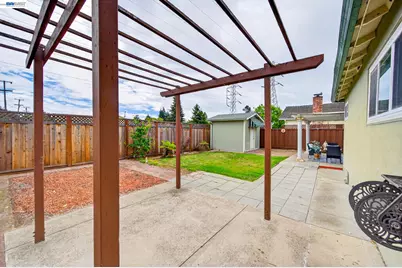 2062 Evergreen Ave, San Leandro, CA 94577 - Photo 35