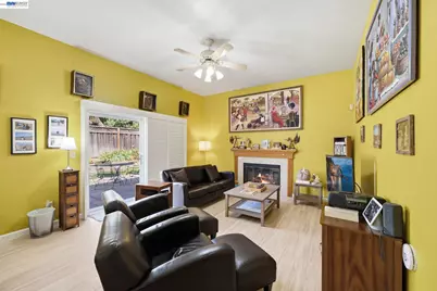 32219 Allison Dr, Union City, CA 94587 - Photo 19