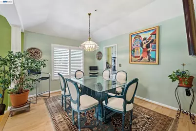 32219 Allison Dr, Union City, CA 94587 - Photo 11