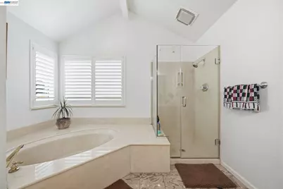 32219 Allison Dr, Union City, CA 94587 - Photo 33