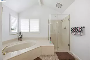 32219 Allison Dr, Union City, CA 94587 - Photo 33