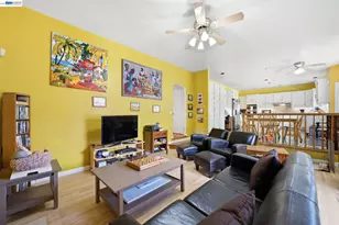 32219 Allison Dr, Union City, CA 94587 - Photo 21