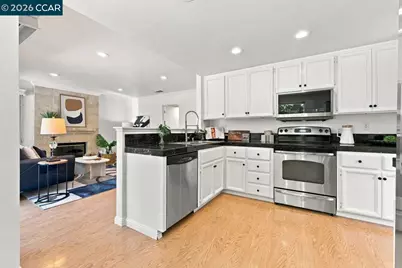 364 Flaming Oak Dr, Pleasant Hill, CA 94523 - Photo 11