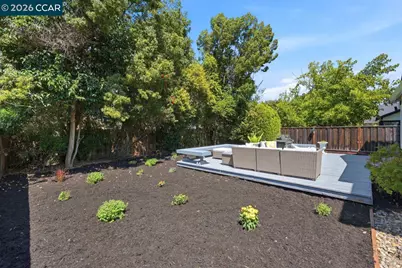 364 Flaming Oak Dr, Pleasant Hill, CA 94523 - Photo 39