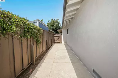 2610 Hawthorne Ave, Hayward, CA 94545 - Photo 43