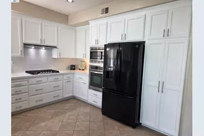 2850 Montair Way, Union City, CA 94587 - Photo 11