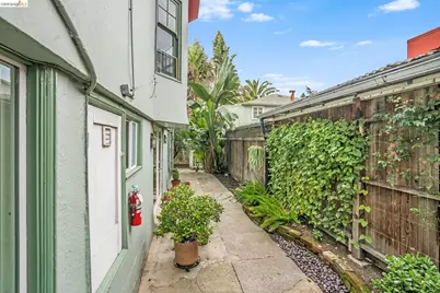 95 Moss Ave, Oakland, CA 94610 - Photo 7