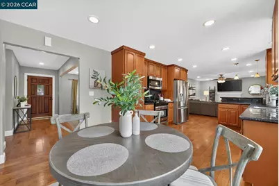 1617 Greenridge Dr, Pittsburg, CA 94565 - Photo 13