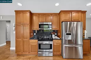 1617 Greenridge Dr, Pittsburg, CA 94565 - Photo 17