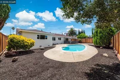 1617 Greenridge Dr, Pittsburg, CA 94565 - Photo 45