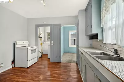 2333 81st Ave, Oakland, CA 94605 - Photo 33