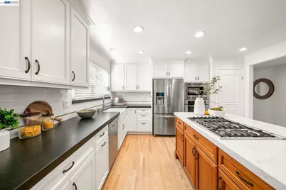 34351 Newton Ct, Fremont, CA 94555 - Photo 17