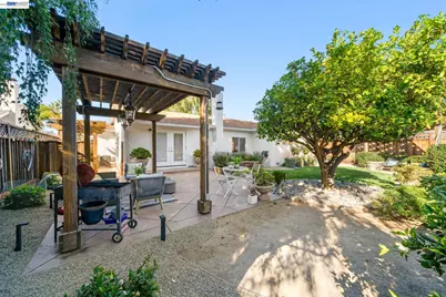 34351 Newton Ct, Fremont, CA 94555 - Photo 37